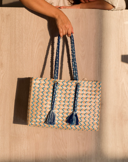 Tote By Pausayu